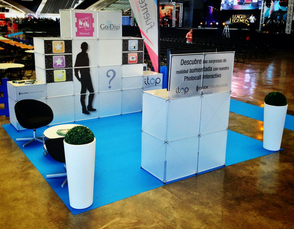 Stand producido a medida por Click Comunicación